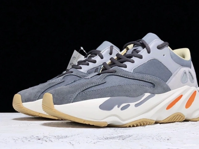 FV9922 700 Boost 'Magnet' v2 Adidas Yeezy 0811